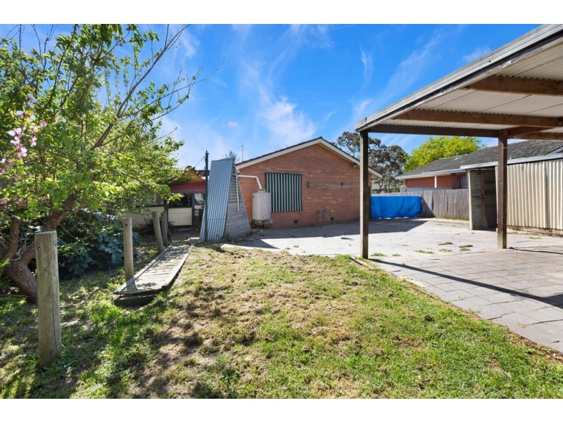 24 Wirilda Crescent, Frankston North VIC 3200