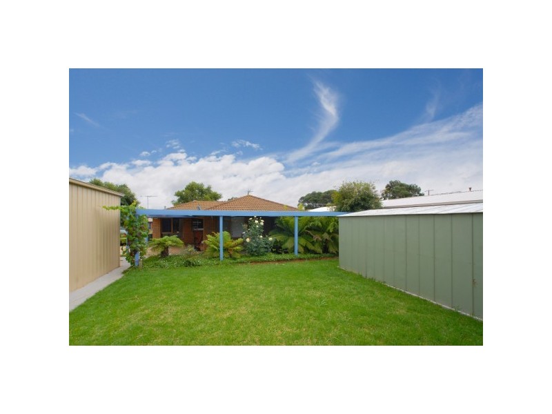 8 Paras Drive, Carrum Downs VIC 3201