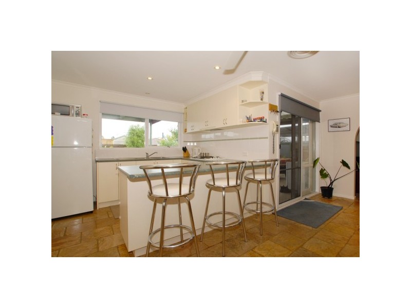 8 Gamble Road, Carrum Downs VIC 3201