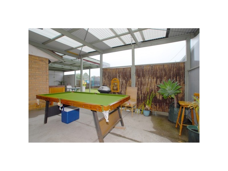 8 Gamble Road, Carrum Downs VIC 3201