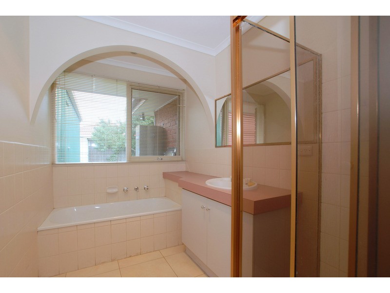 4 Athenium Court, Carrum Downs VIC 3201