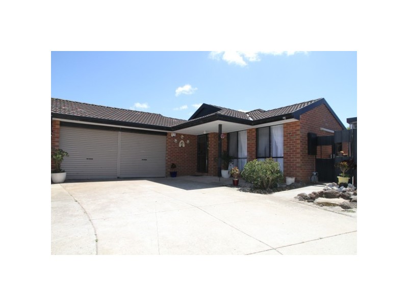 17 Athenium Court, Carrum Downs VIC 3201