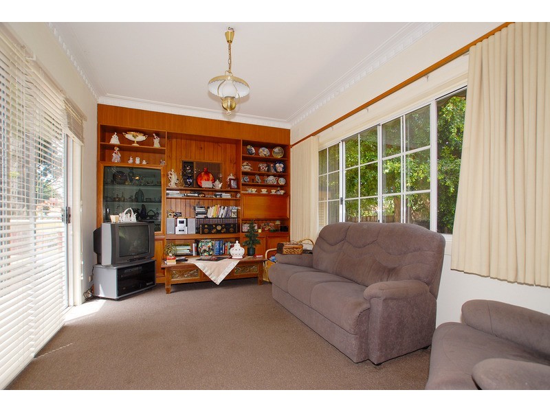 8 Lindsay Street, Beaumaris VIC 3193