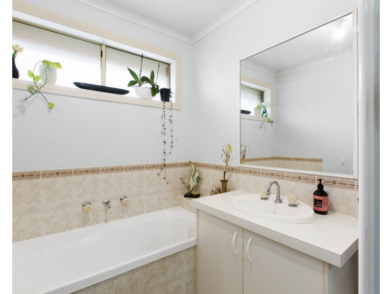 72 Orama Avenue, Carrum Downs VIC 3201