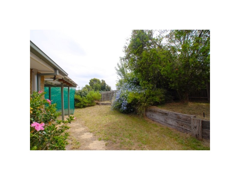 25 Oakwood Drive, Carrum Downs VIC 3201