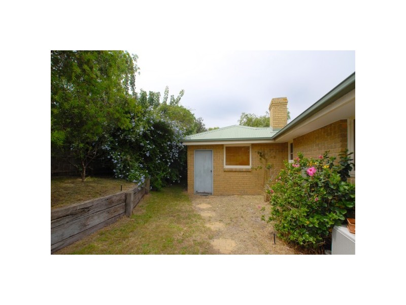 25 Oakwood Drive, Carrum Downs VIC 3201