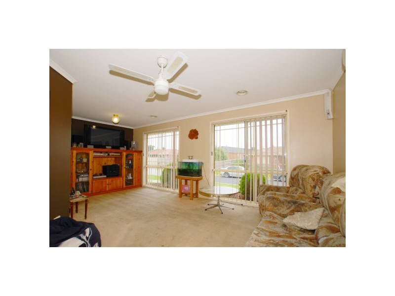 4 Turnstone Court, Carrum Downs VIC 3201