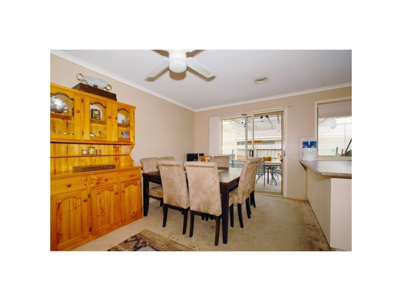 4 Turnstone Court, Carrum Downs VIC 3201