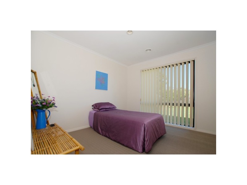 33 Lansell Court, Carrum Downs VIC 3201