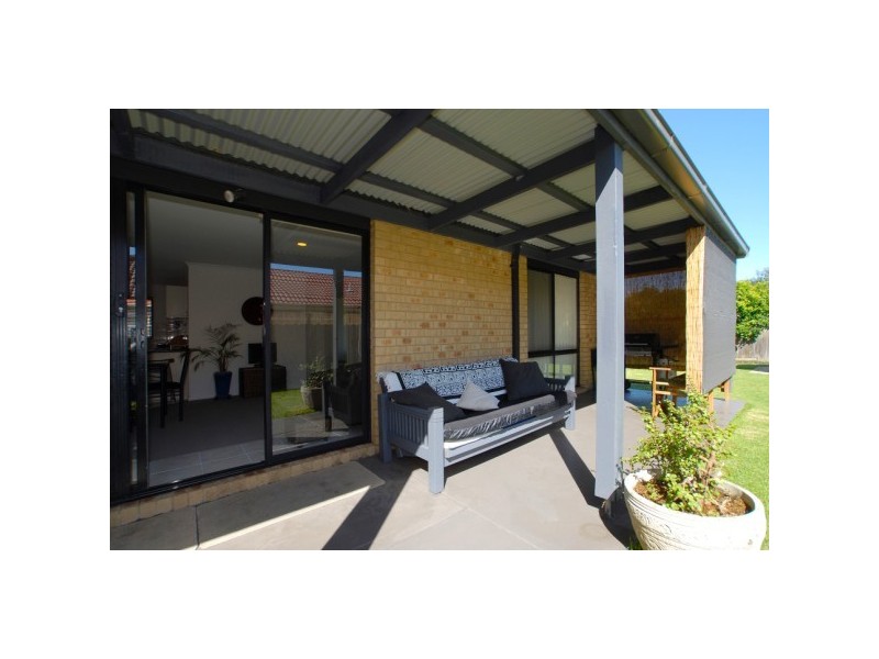 33 Lansell Court, Carrum Downs VIC 3201