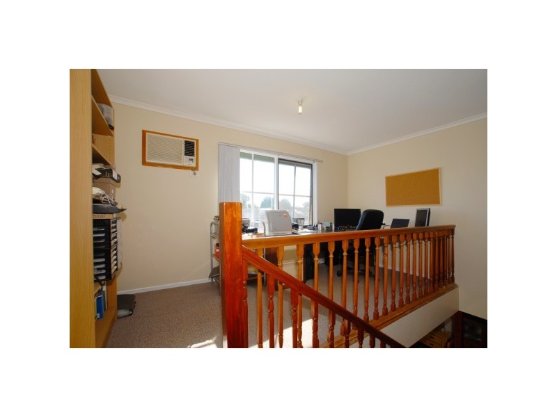 22 Honeyeater Place, Carrum Downs VIC 3201