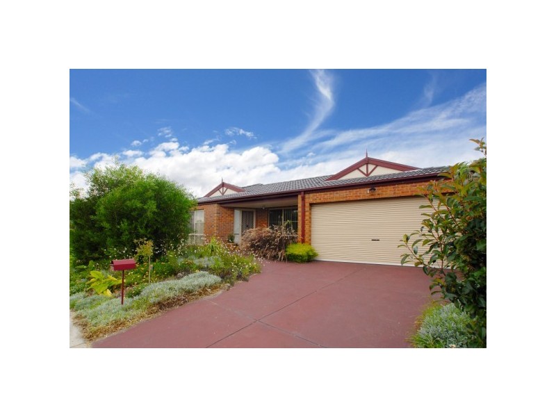 52 Oberon Drive, Carrum Downs VIC 3201