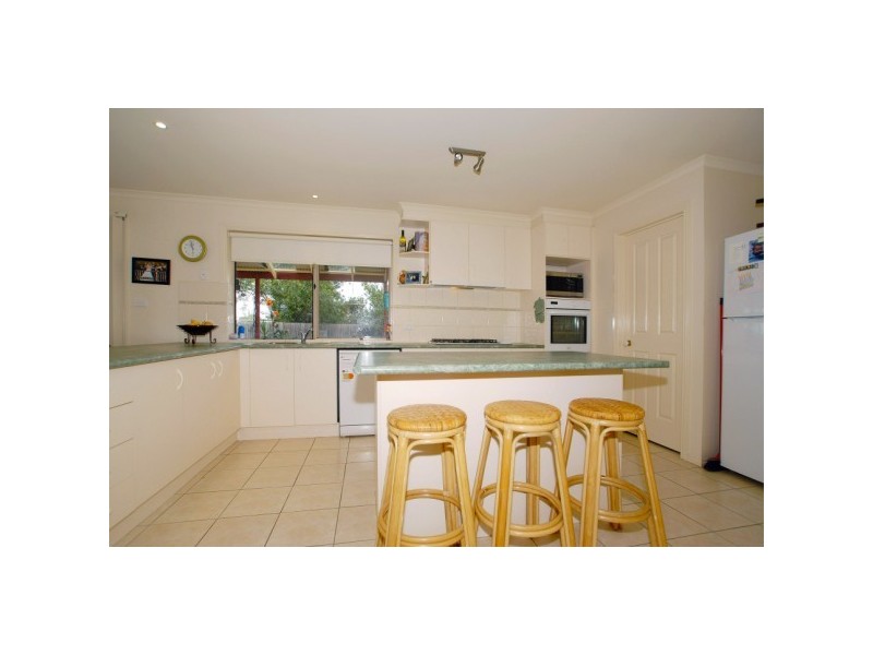 52 Oberon Drive, Carrum Downs VIC 3201