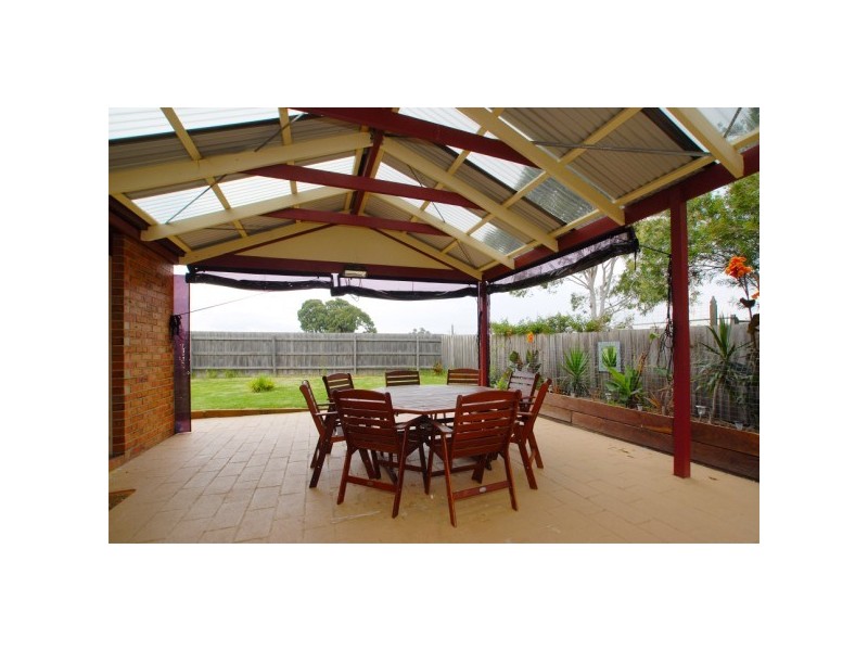 52 Oberon Drive, Carrum Downs VIC 3201