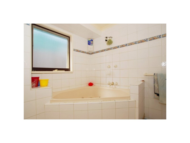 14 Bainbridge Court, Carrum Downs VIC 3201