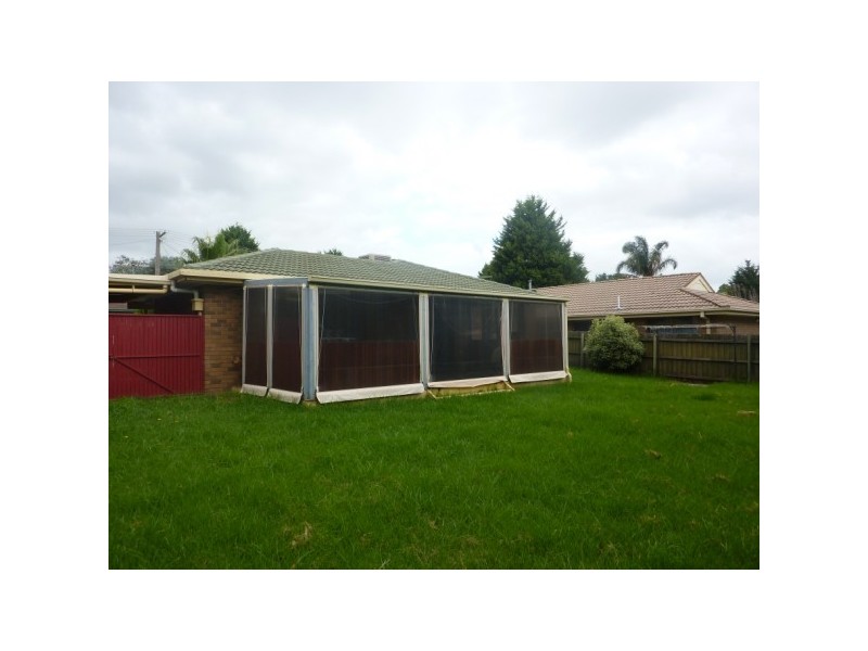 11 Marcella Place, Carrum Downs VIC 3201