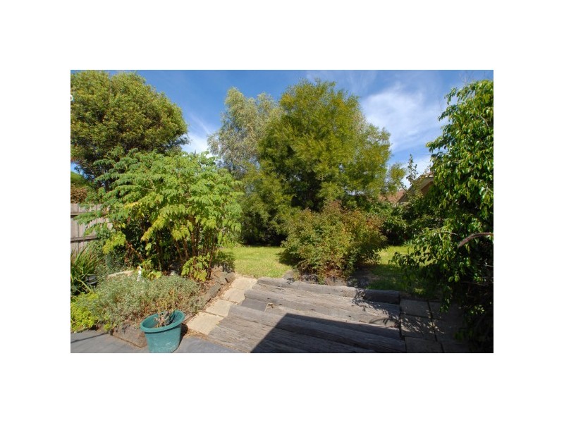 2 Parhnam Court, Carrum Downs VIC 3201