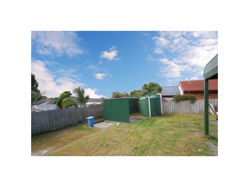 17 Rodney Court, Skye VIC 3977