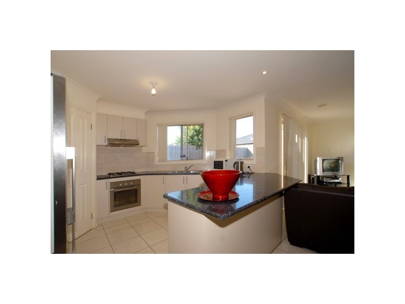 7 Garnet Close, Skye VIC 3977