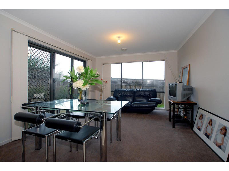 8/31-35 Brunnings Road, Carrum Downs VIC 3201