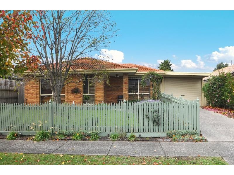17 Lindas Way, Carrum Downs VIC 3201