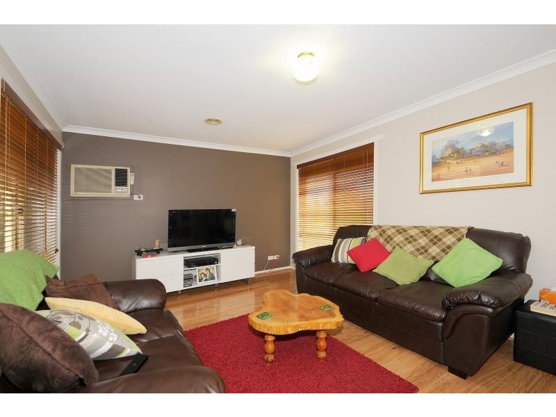 17 Lindas Way, Carrum Downs VIC 3201