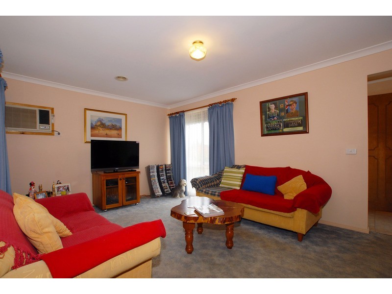 17 Lindas Way, Carrum Downs VIC 3201