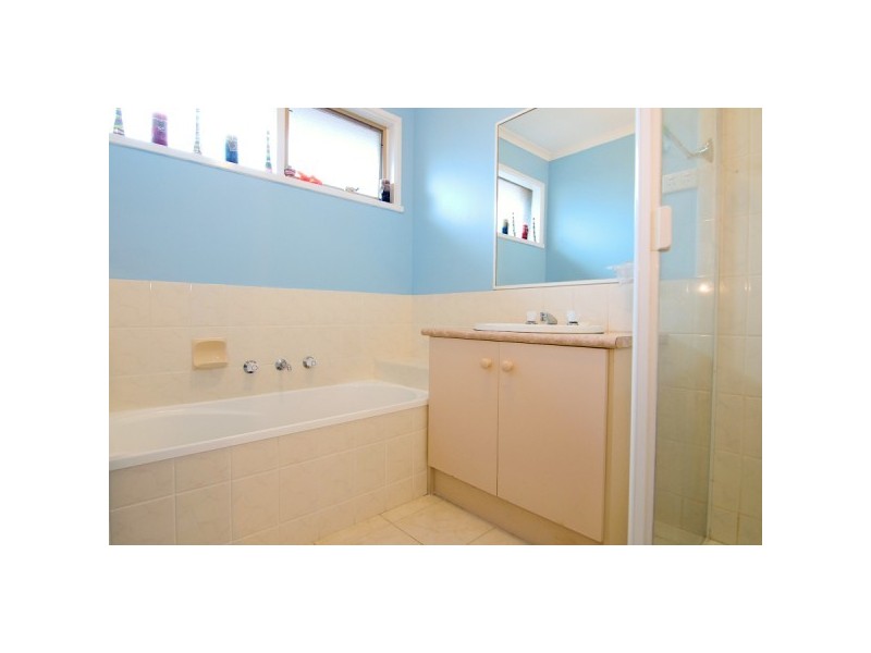 29 Nicole Court, Skye VIC 3977