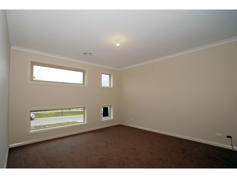 71 Diamond Parade, Skye VIC 3977