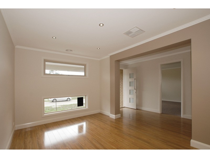 71 Diamond Parade, Skye VIC 3977