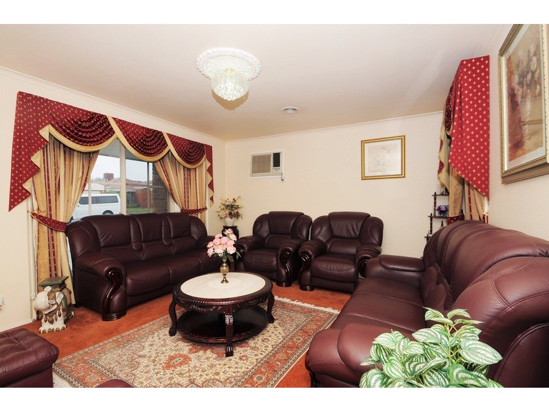 4 Strathearn Court, Carrum Downs VIC 3201