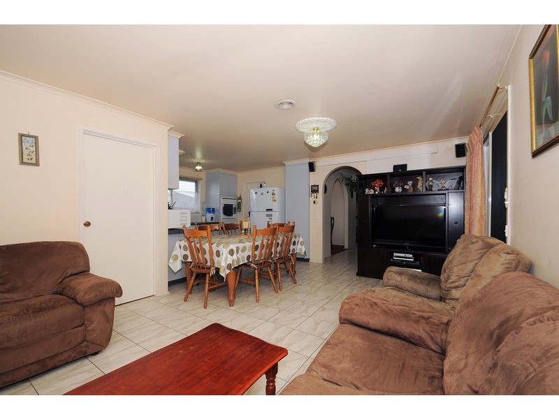 4 Strathearn Court, Carrum Downs VIC 3201