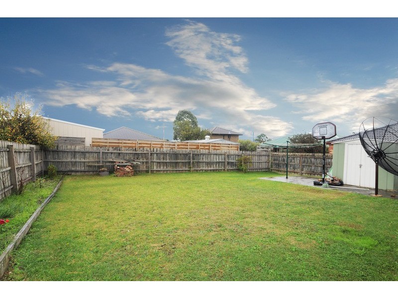 4 Strathearn Court, Carrum Downs VIC 3201