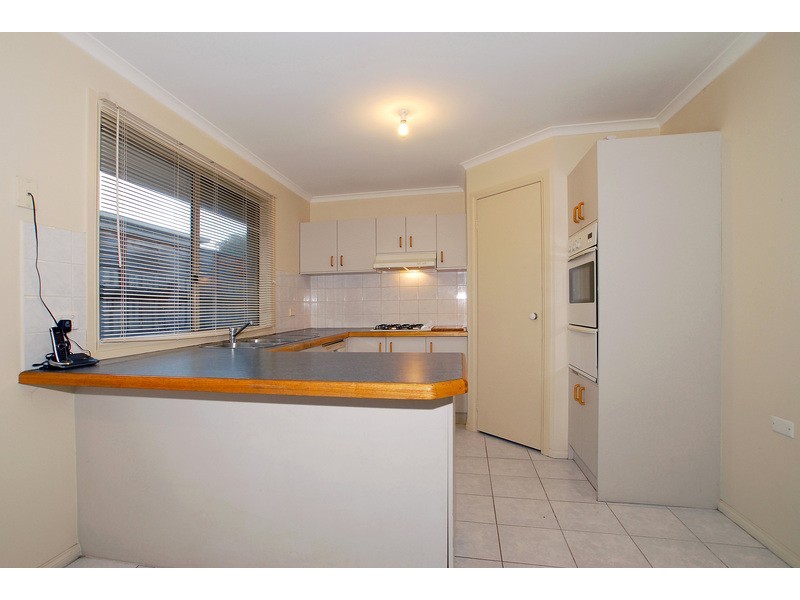 33 Oberon Drive, Carrum Downs VIC 3201