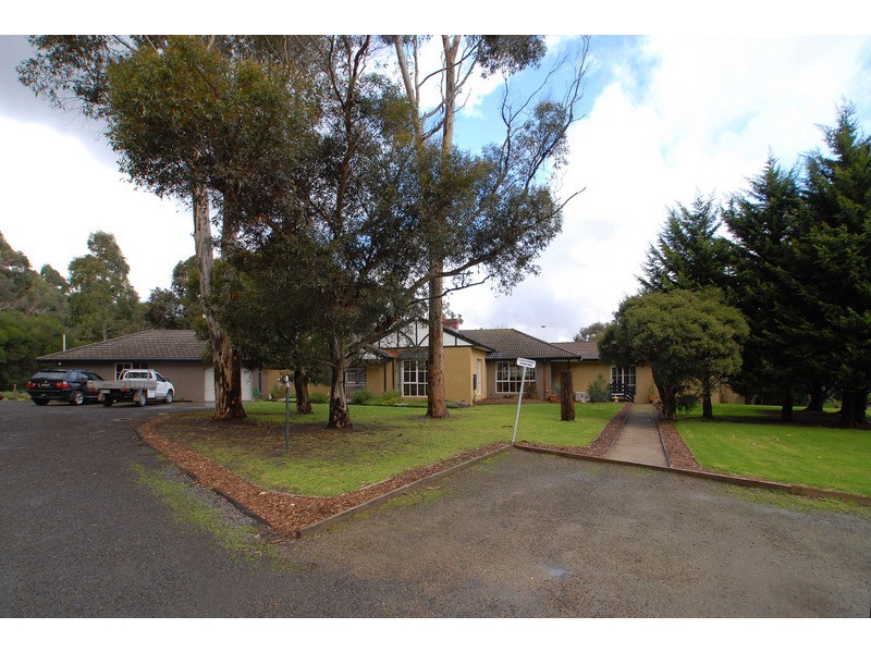 90 McClelland Drive, Langwarrin VIC 3910