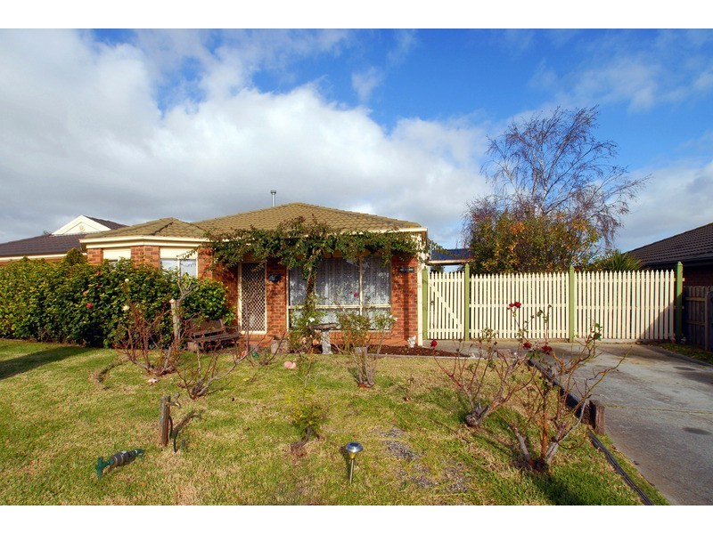 10 Helm Court, Carrum Downs VIC 3201