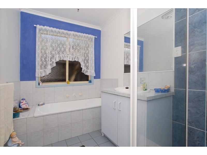 10 Helm Court, Carrum Downs VIC 3201