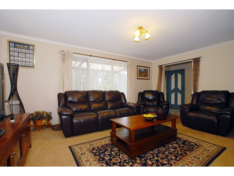 5 Carrington Crescent, Carrum Downs VIC 3201