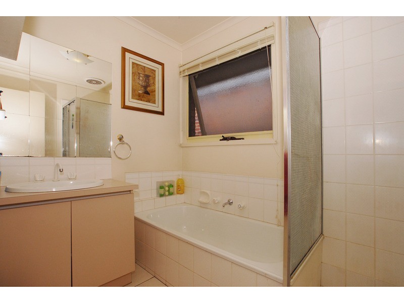 5 Carrington Crescent, Carrum Downs VIC 3201