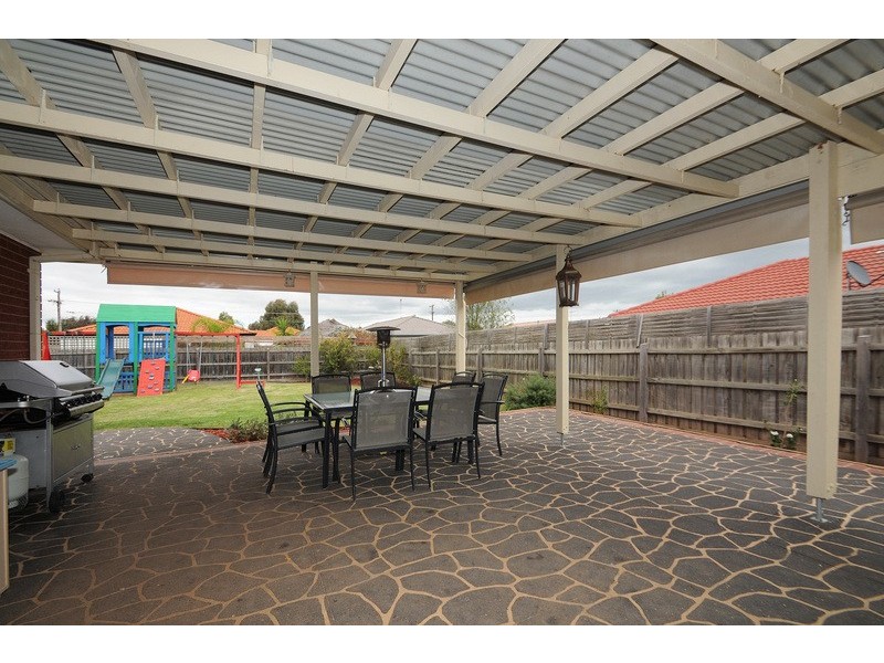 44 Bushlark Drive, Carrum Downs VIC 3201