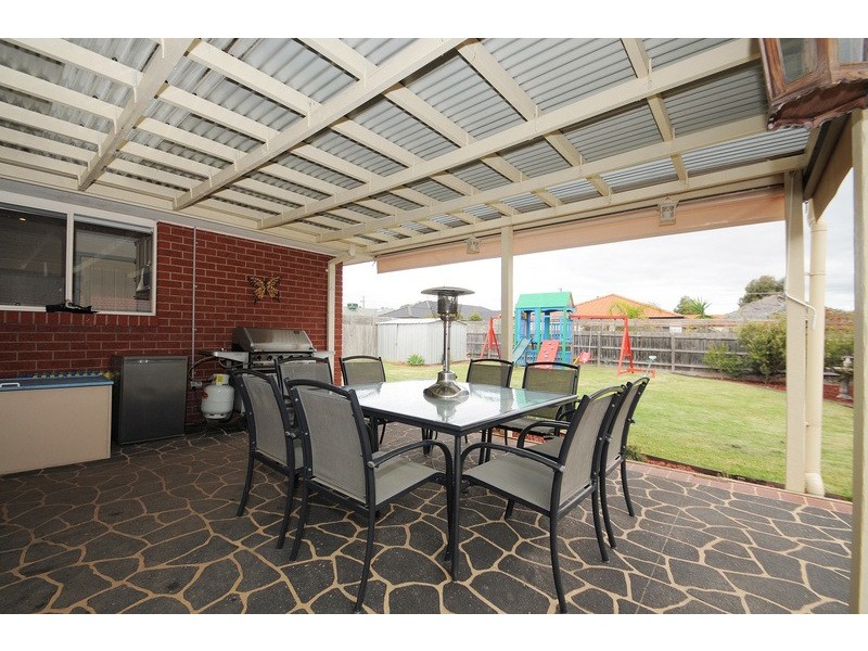 44 Bushlark Drive, Carrum Downs VIC 3201