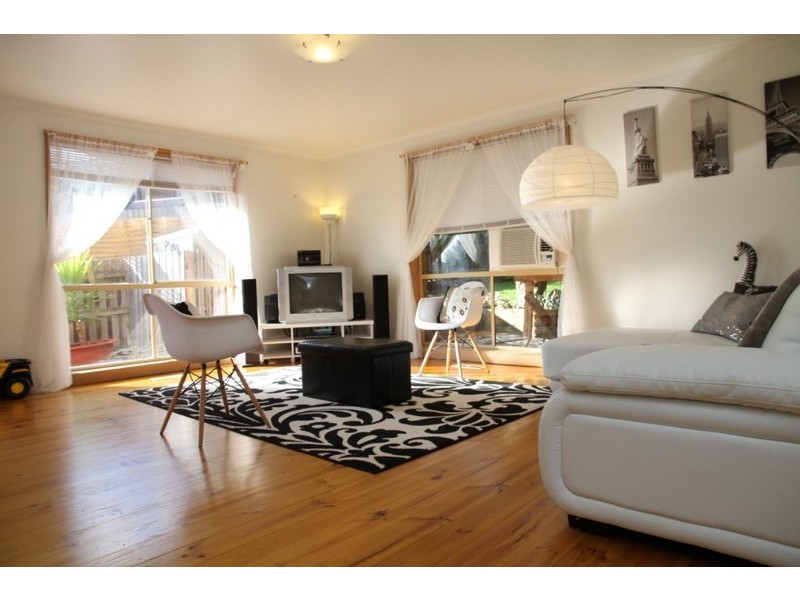 8 Naroo Place, Frankston VIC 3199