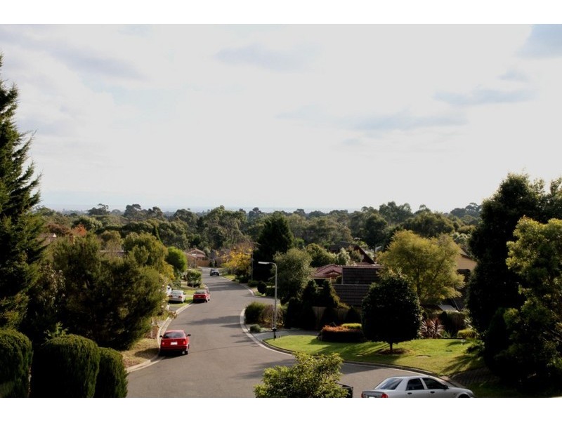 8 Naroo Place, Frankston VIC 3199