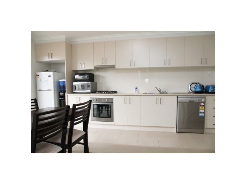 18/3 Elisa Place, Hastings VIC 3915