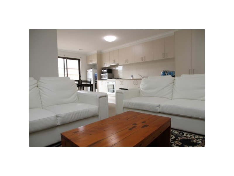 18/3 Elisa Place, Hastings VIC 3915