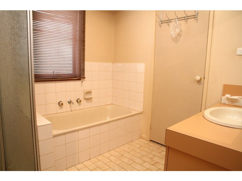 12 Mellowood Court, Carrum Downs VIC 3201