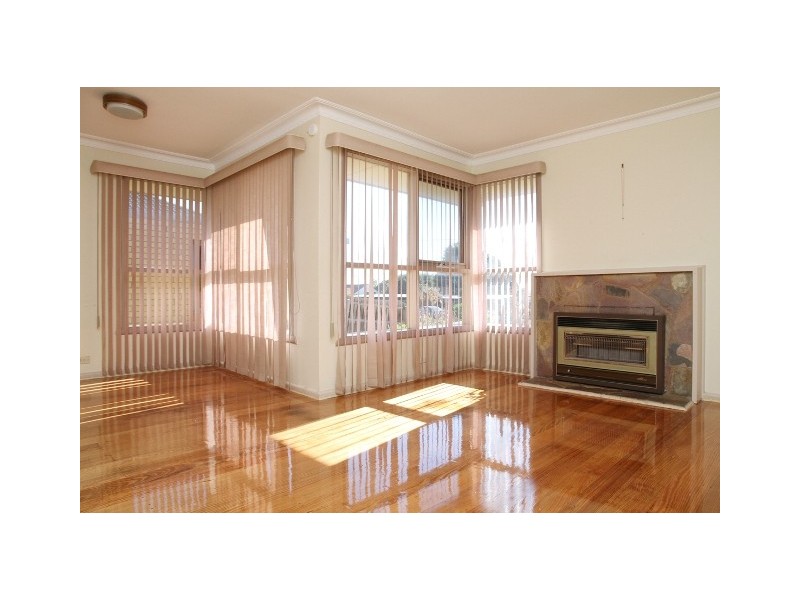 8 Woorilla Court, Frankston VIC 3199