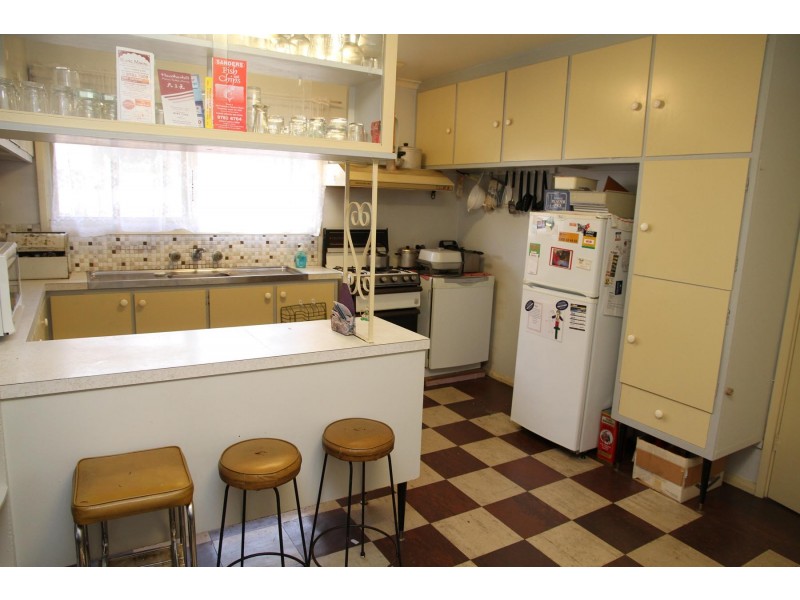 13 Blaxland Avenue, Frankston South VIC 3199