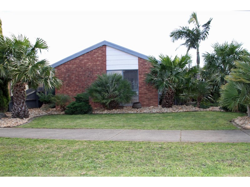 67 Rangeview Drive, Skye VIC 3977