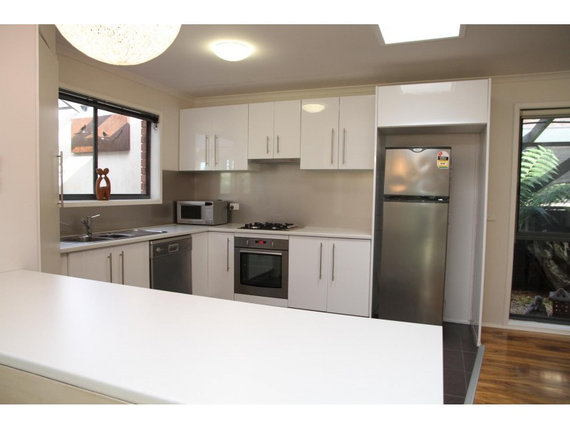 67 Rangeview Drive, Skye VIC 3977